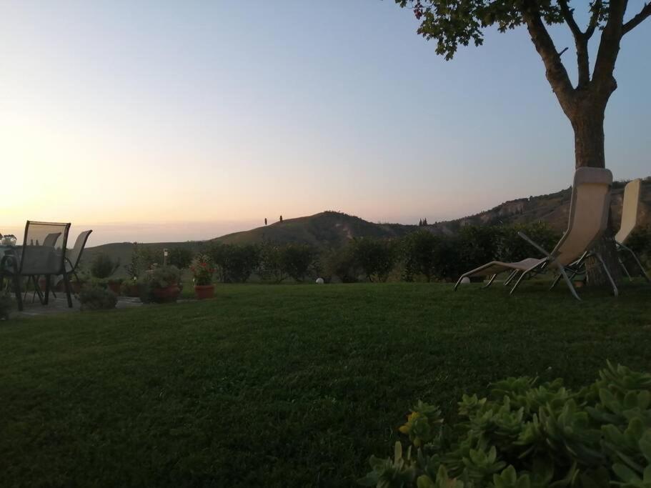 Poggio Ai Legni Villa Certaldo Luaran gambar